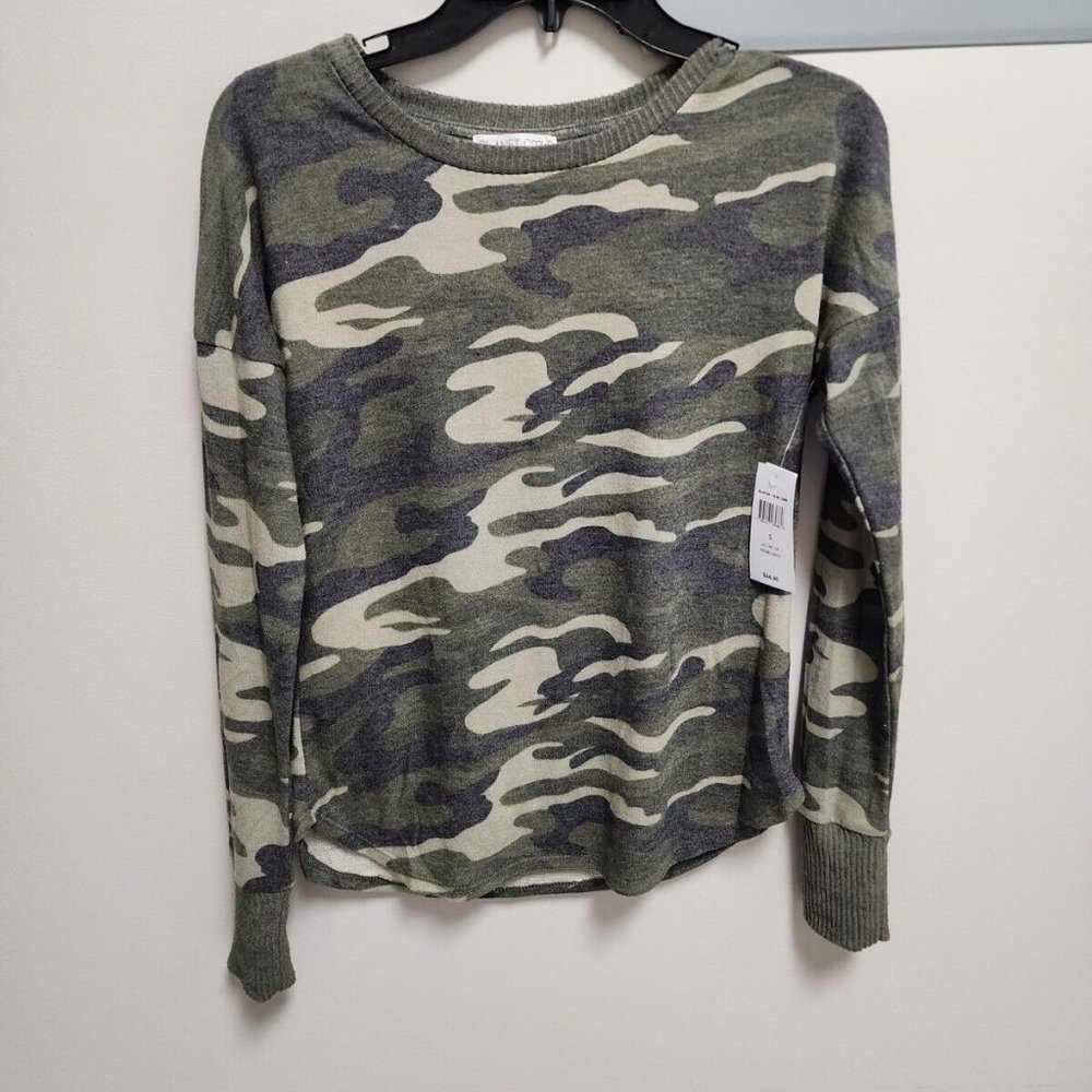 Planet Gold Camo Shirt Size Small